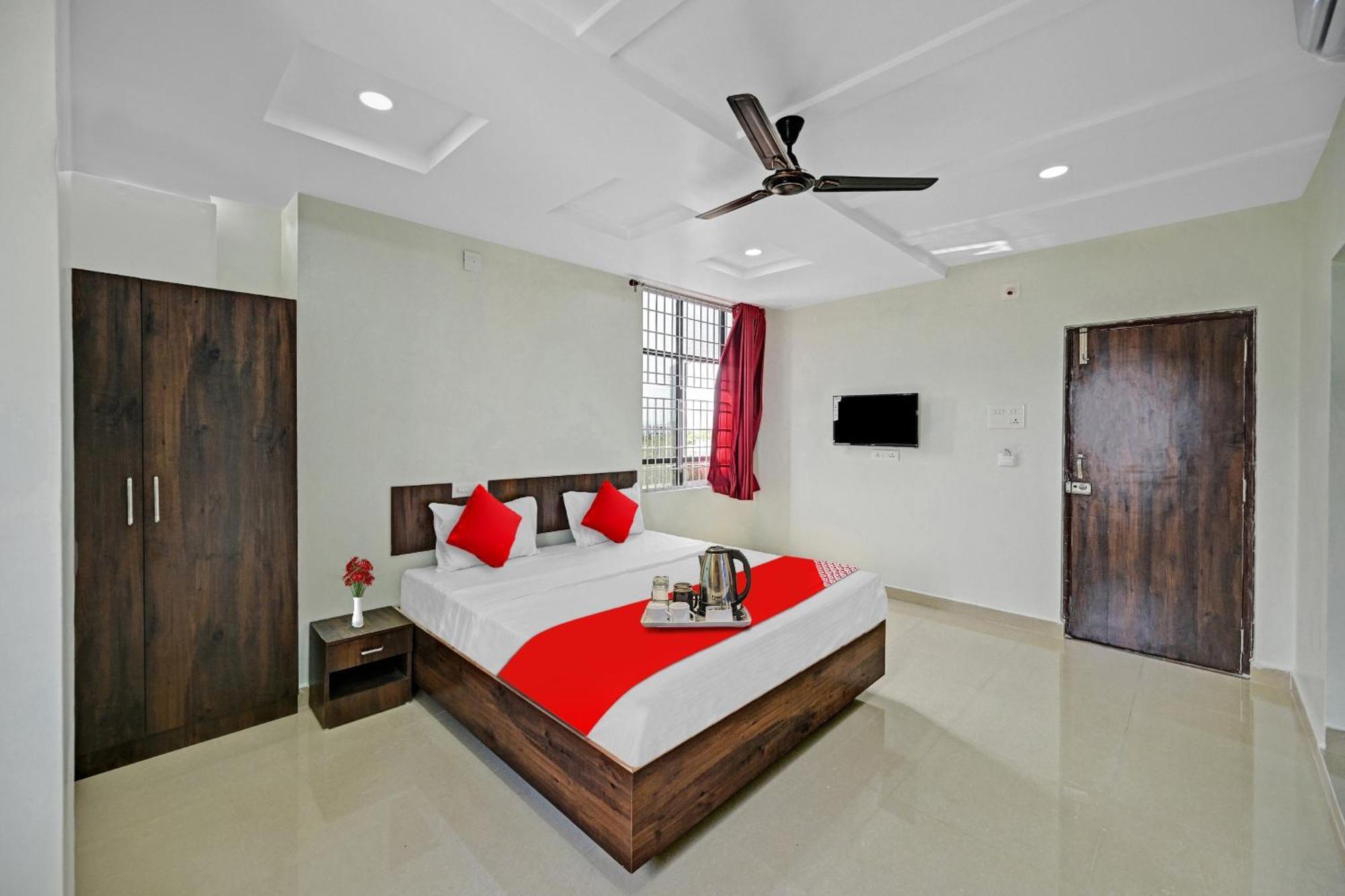 Hotel O Vrk Residency Kurmannapalem 外观 照片