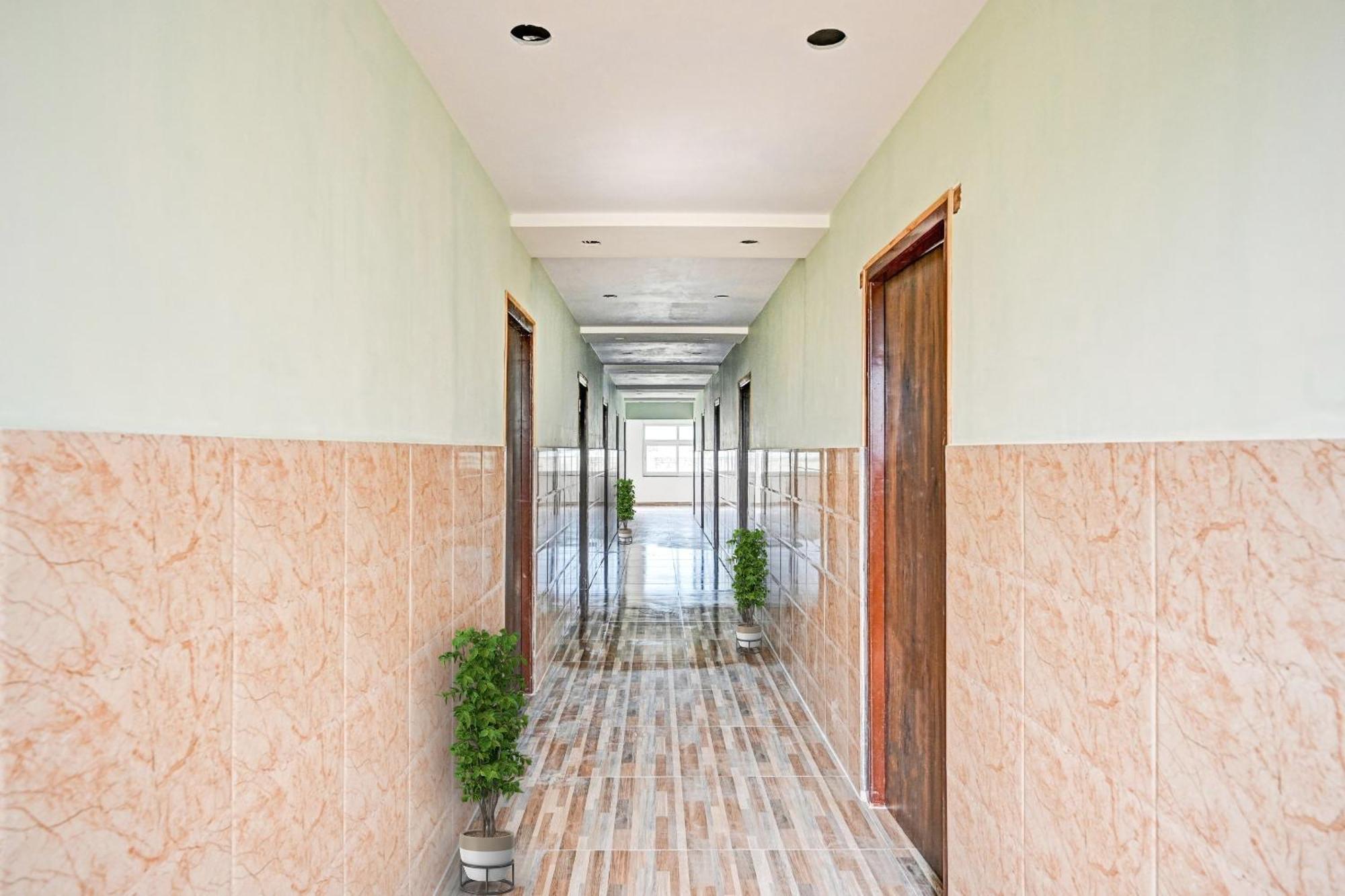 Hotel O Vrk Residency Kurmannapalem 外观 照片